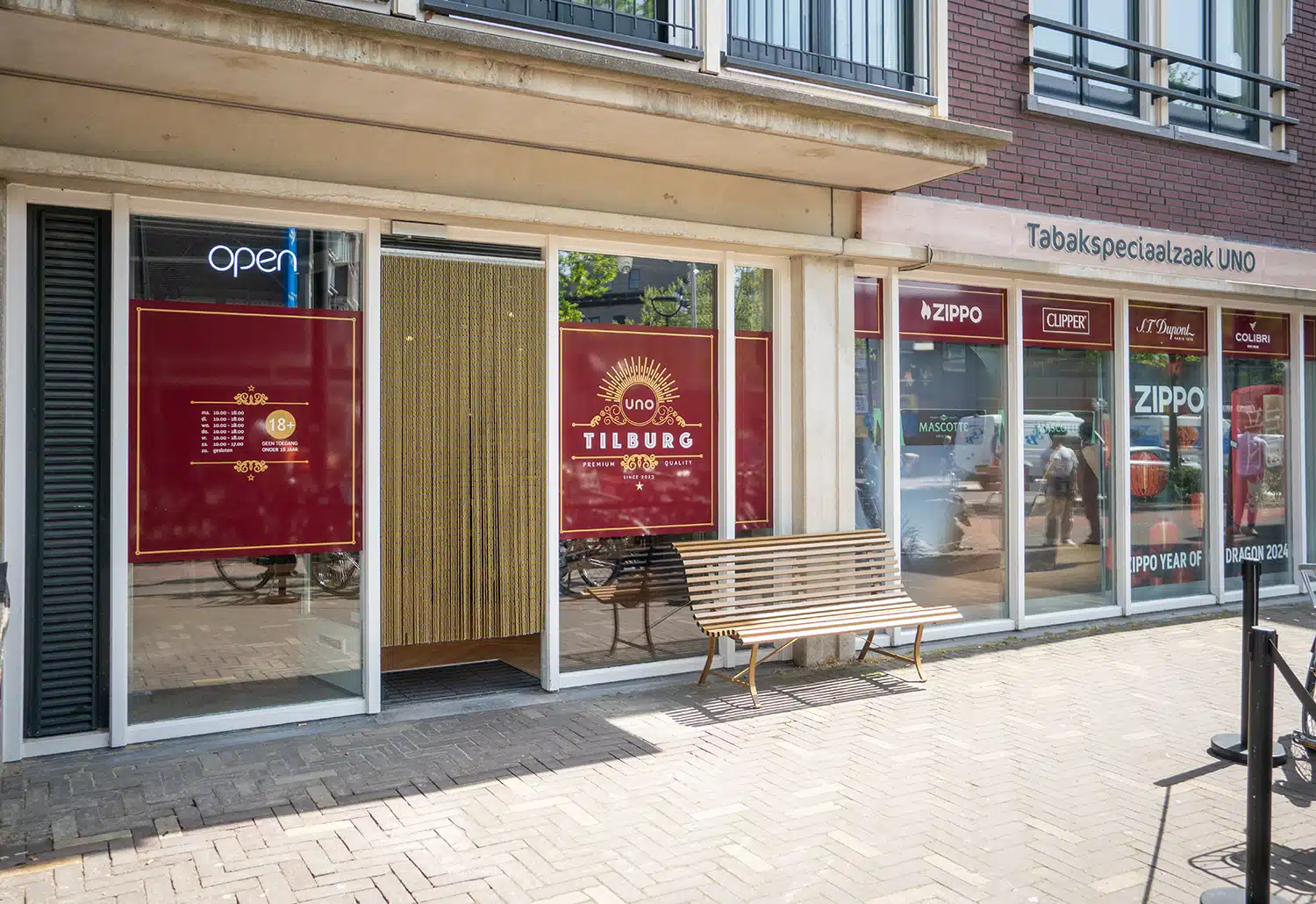 Uno-Tilburg-winkel